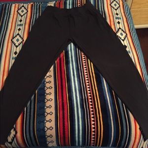 Surge Jogger ‘luon material’